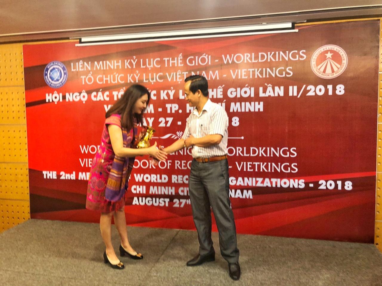 LDH Tham gia Kỷ lục gia thế giới