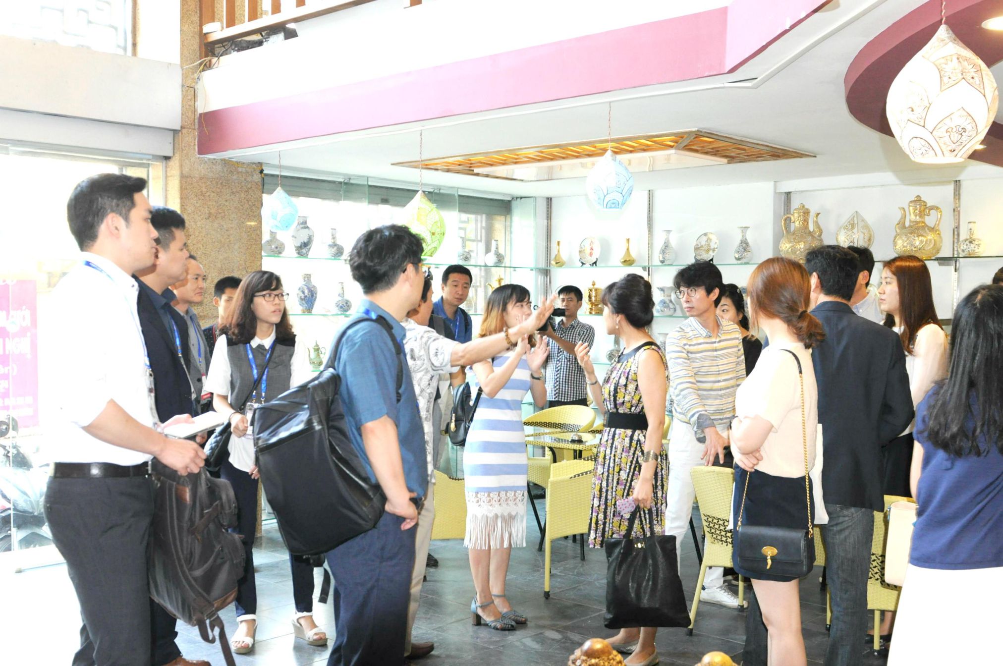 NASON trưng bày sản phẩm 