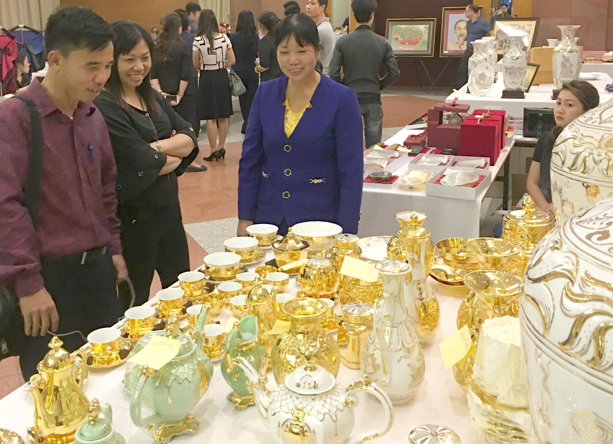 NASON trưng bày sản phẩm 