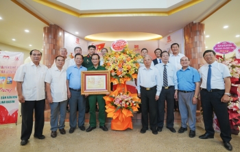PHONG VỊ QUÊ HƯƠNG